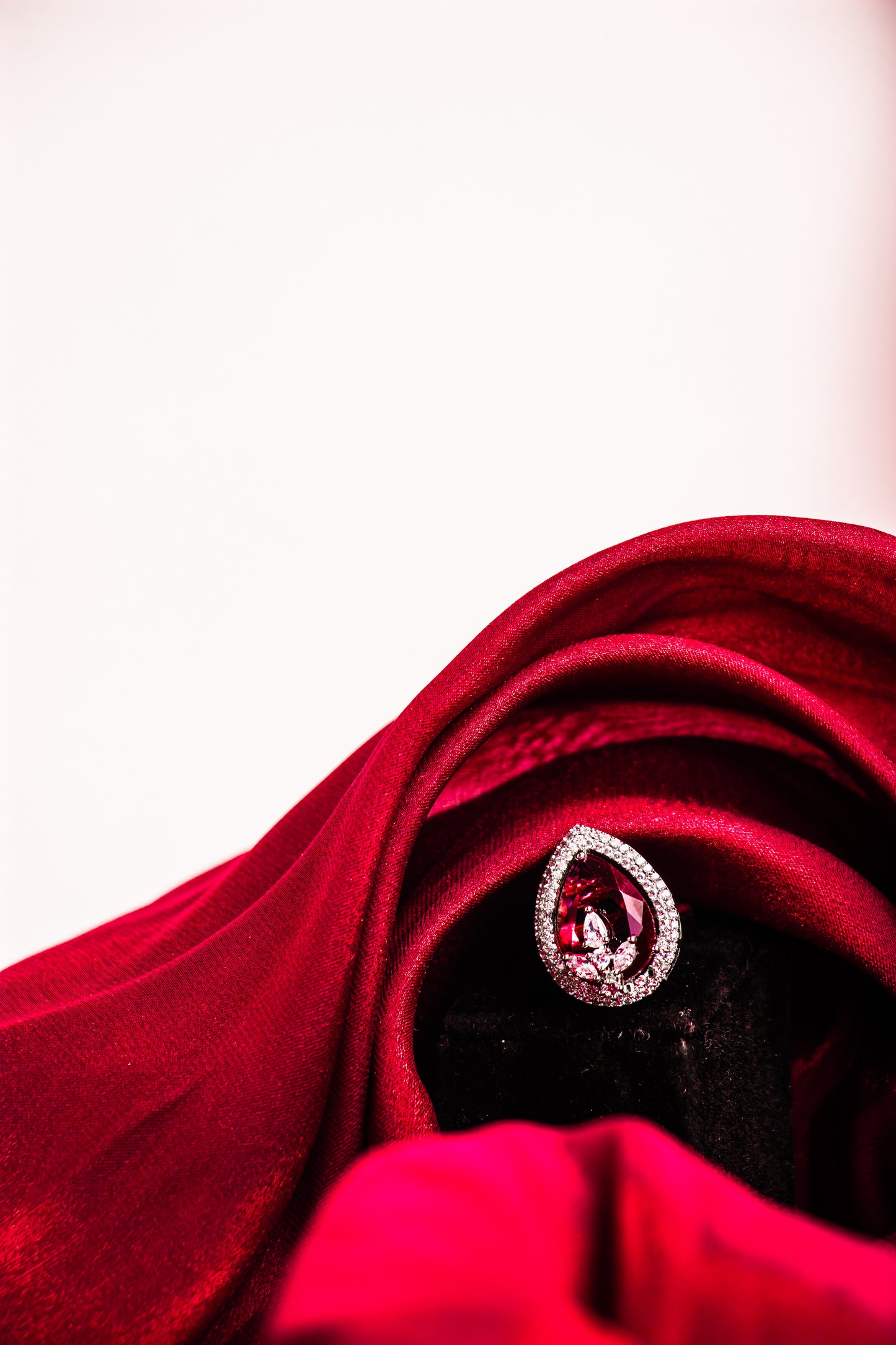 Emma Adjustable Ring