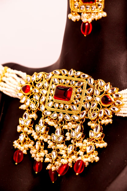 Vaijayanti Kundan Choker Necklace Set