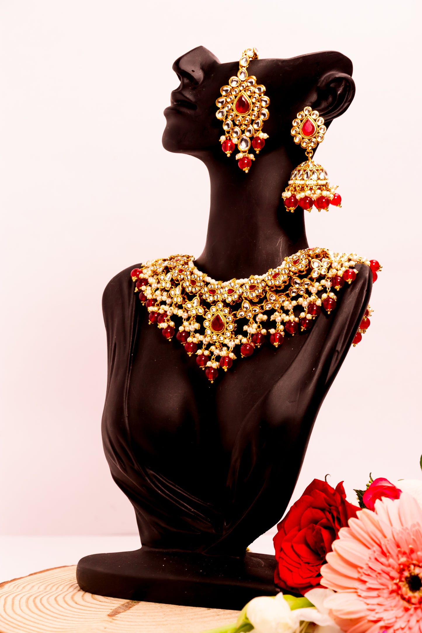 Noor's Serenity Red Kundan Necklace Set