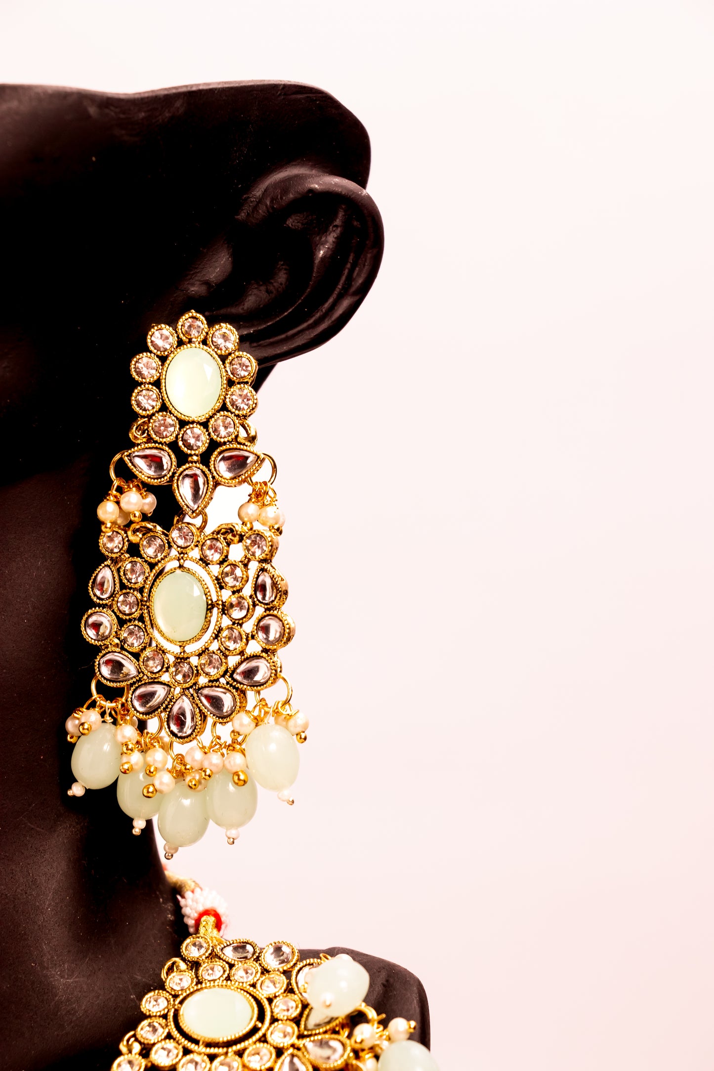 Noor's Dazzle Kundan Necklace Set