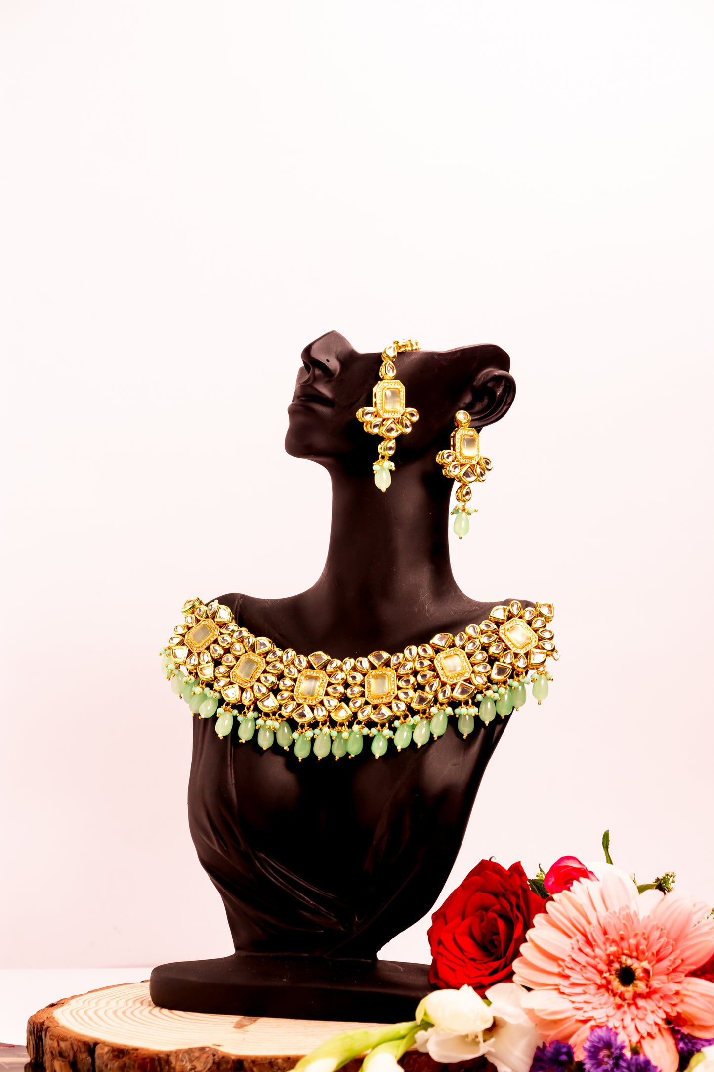 Jahan's Opulence Kundan Necklace Set
