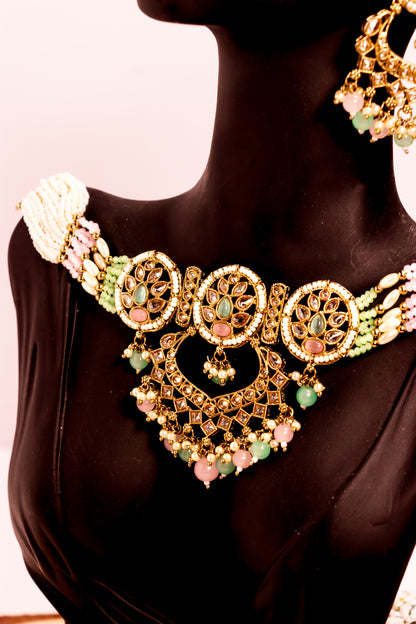 Urmila Polki Choker Necklace Set