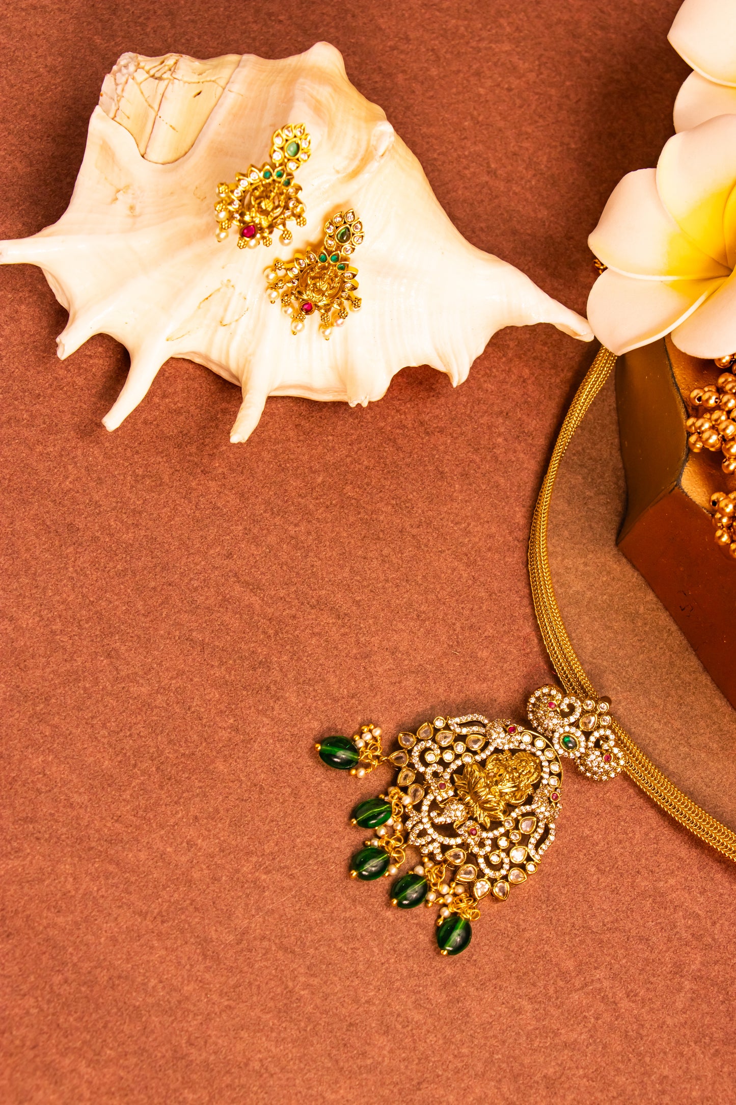 Jewel of Padmavati Victorian Necklace Set