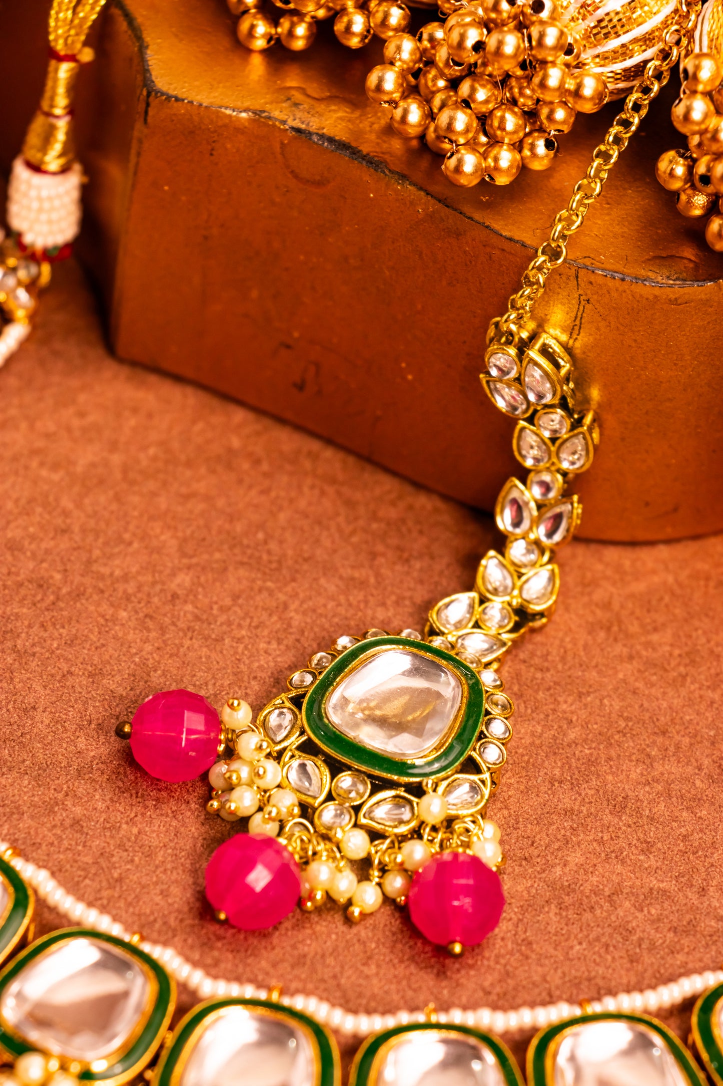 Noor Elegance Pink Kundan Necklace Set