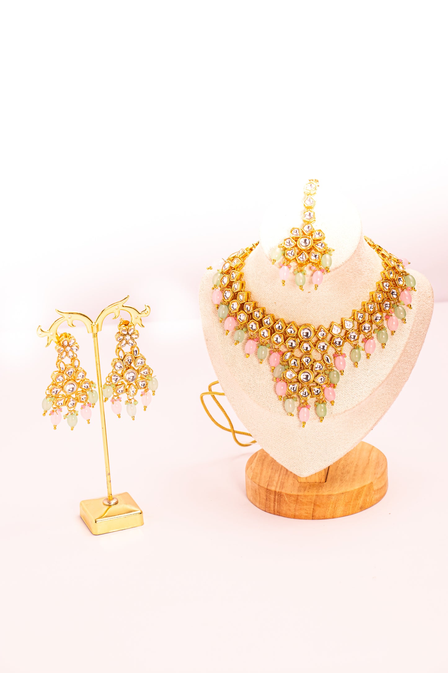Noor's Legacy Red Kundan Necklace Set