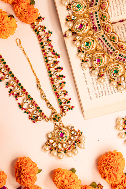 Indra Kundan Semi Bridal Necklace Set
