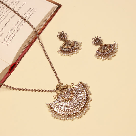 Celestial Radiance White Necklace Set