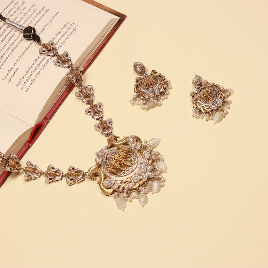 Manikarnika Tandavini Necklace Set