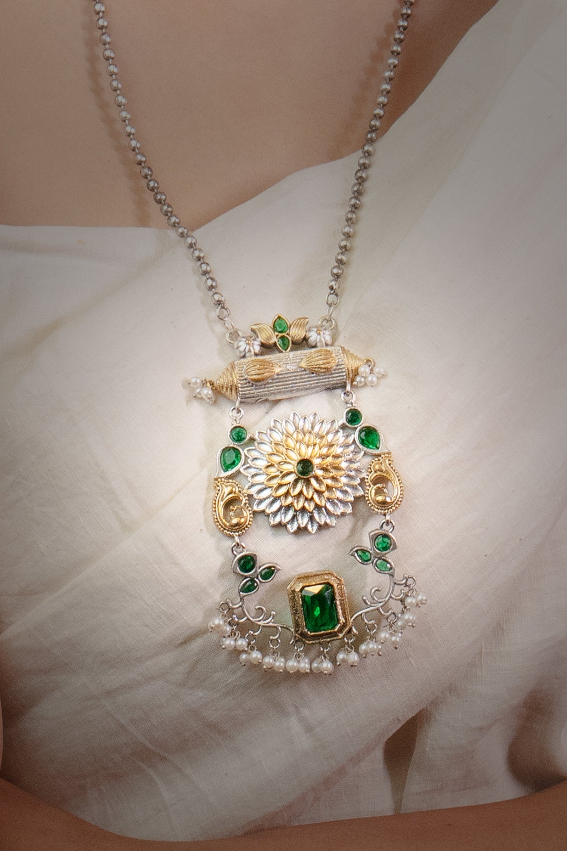 Serene Elegance Green Necklace - ELYSIAN GODDESS