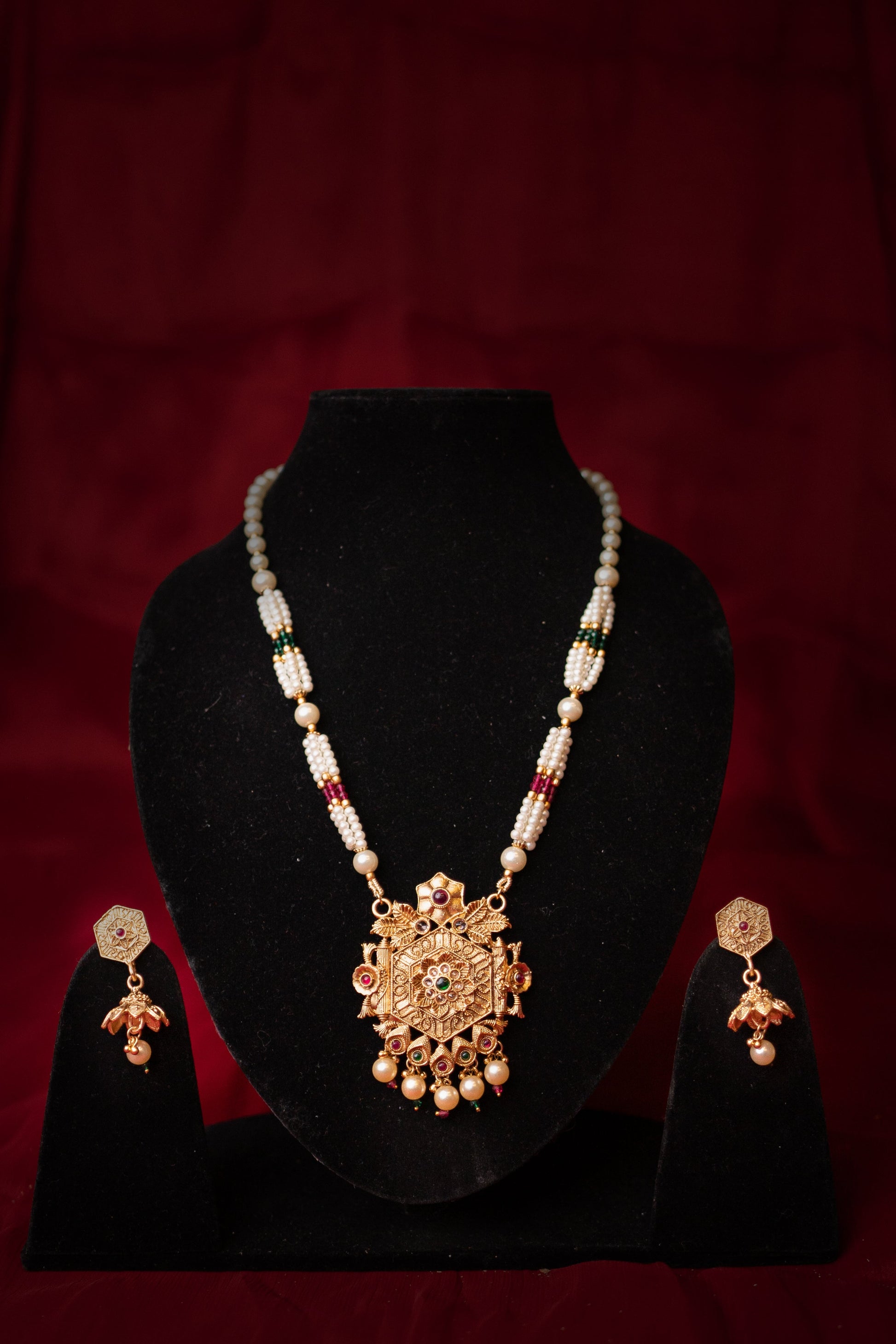 Aishwarya Pearl Necklace Set - ELYSIAN GODDESS